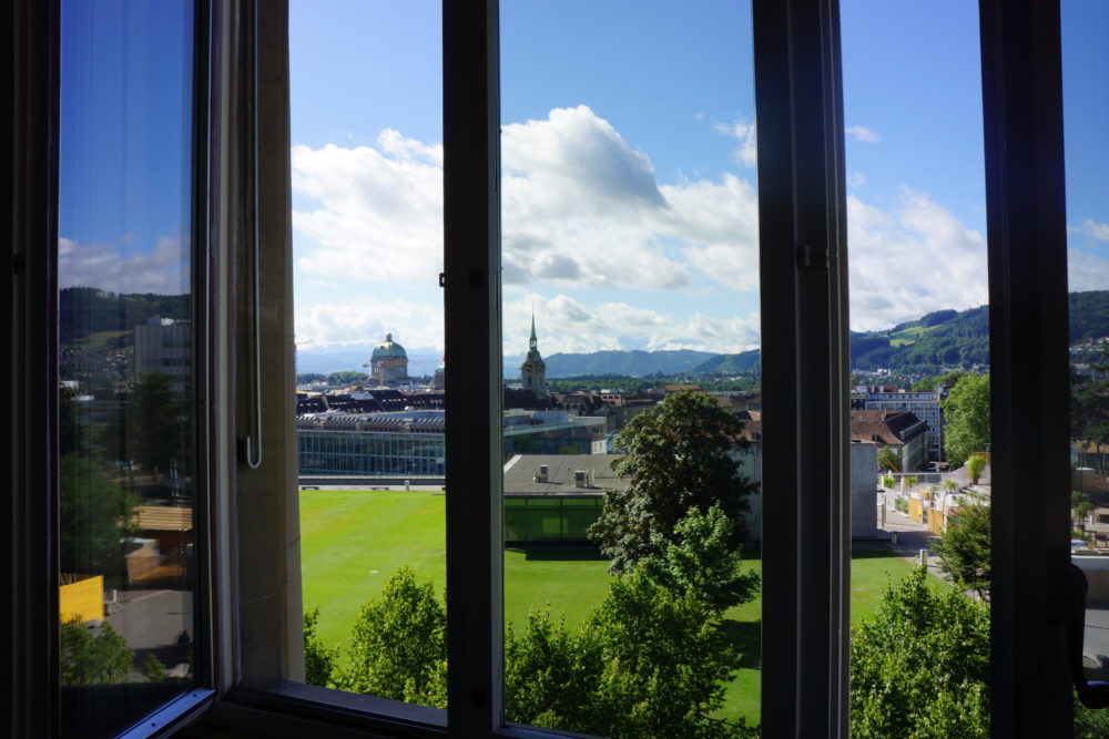 Sicht Hauptgebäude Uni Bern. Bild: Angela Krenger